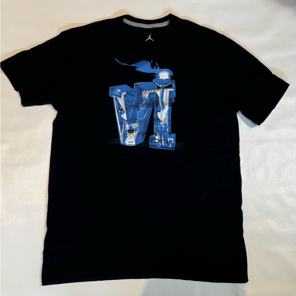 Jordan T-shirt black in good condition